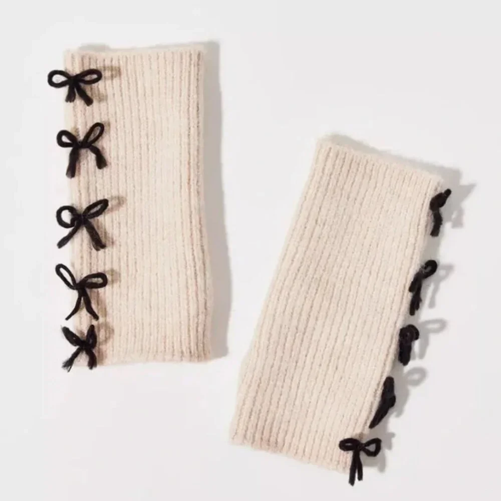 Urban Outfitters Bow Deco Handwarmer Fingerless Gloves